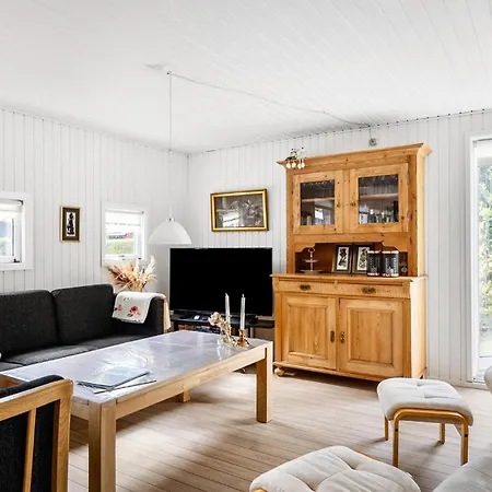 Дом отдыха 3 Bedroom Lovely In Оттеруп