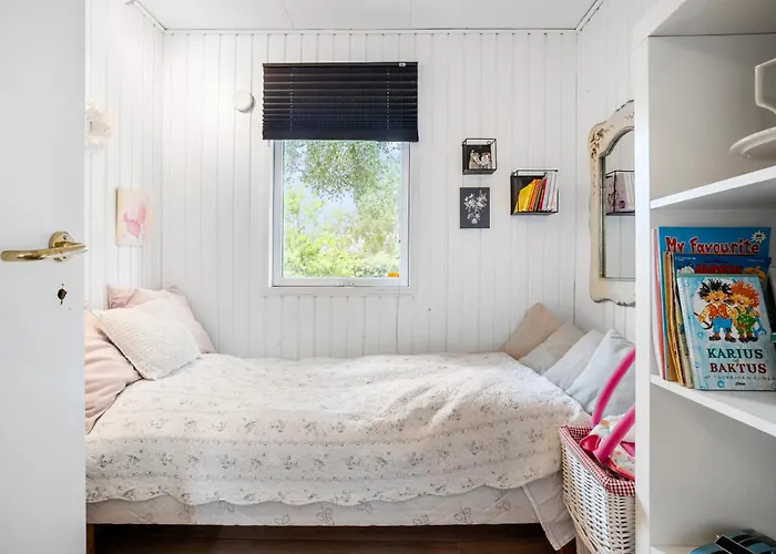 3 Bedroom Lovely In Дом отдыха *